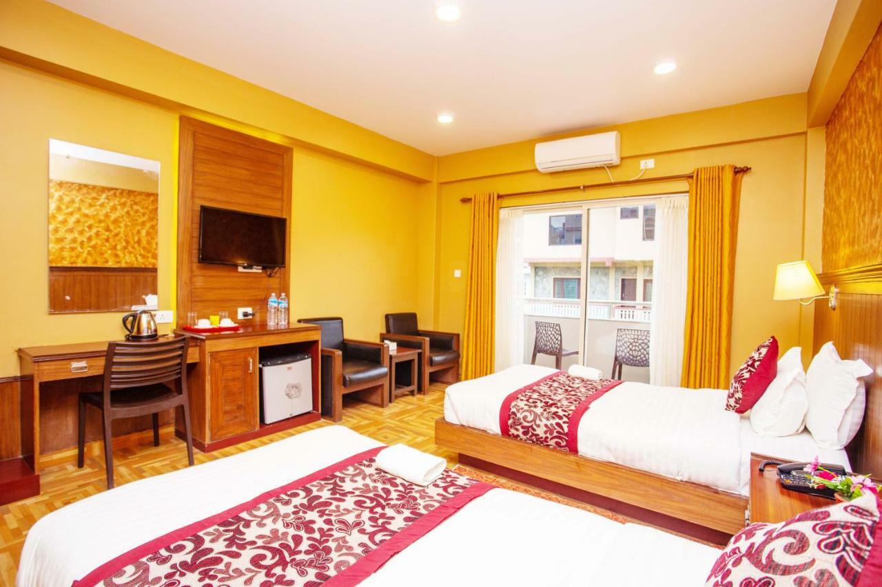 Hotel Iceland Pokhara Buitenkant foto